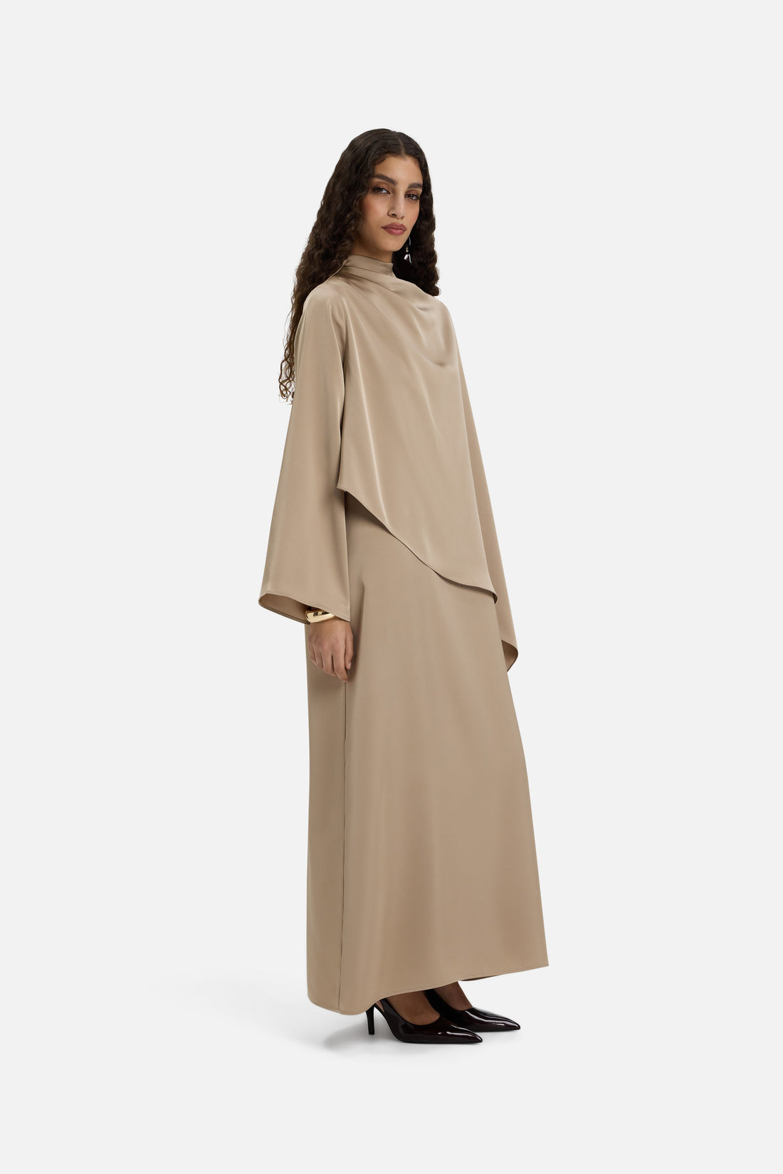 Asymmetrische cape-jurk | Mokka