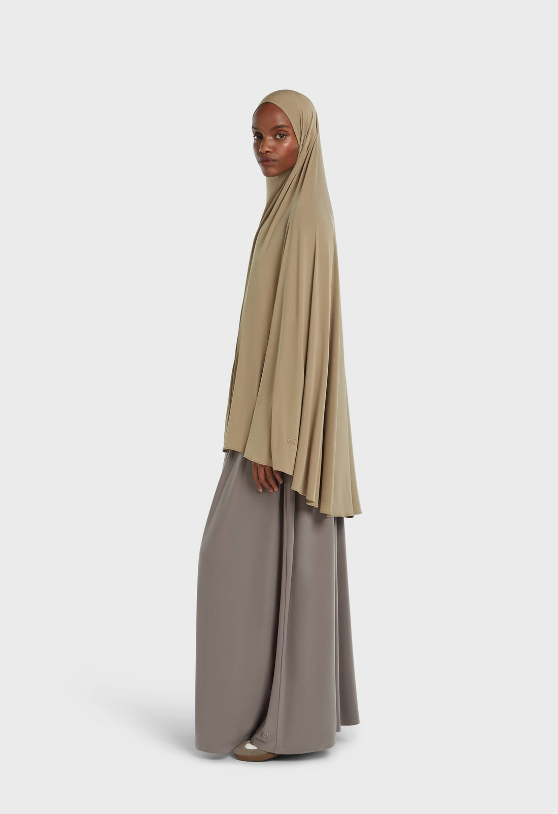Ademende khimar | Khaki