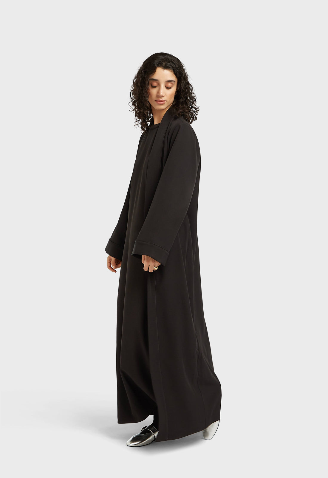Essentiële Abaya Kort | Zwart