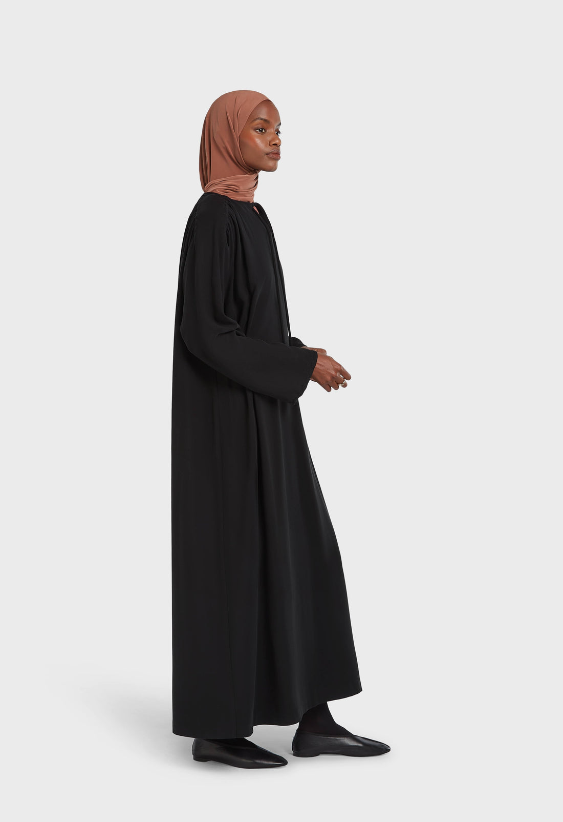 Doux Tissé Getailleerde Jurk | Zwart